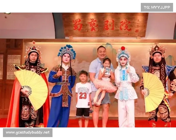 假期亲子出行热潮推动新中式民俗文化复兴成为 假期亲子出行热潮推动新中式民俗文化复兴成为