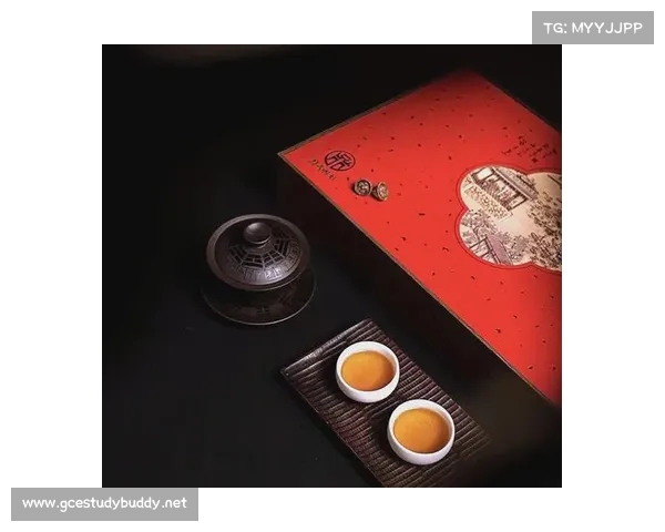 茶字拆解蕴含深意:人在草木间,探寻自然之境与人心相契的诗意表达 茶字拆解蕴含深意:人在草木间,探寻自然之境与人心相契的诗意表达